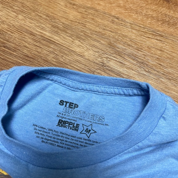 Graphic tee - Picture 4 of 4